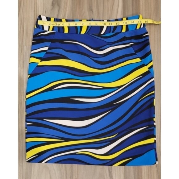 Premise Pencil Skirt - Picture 2 of 9